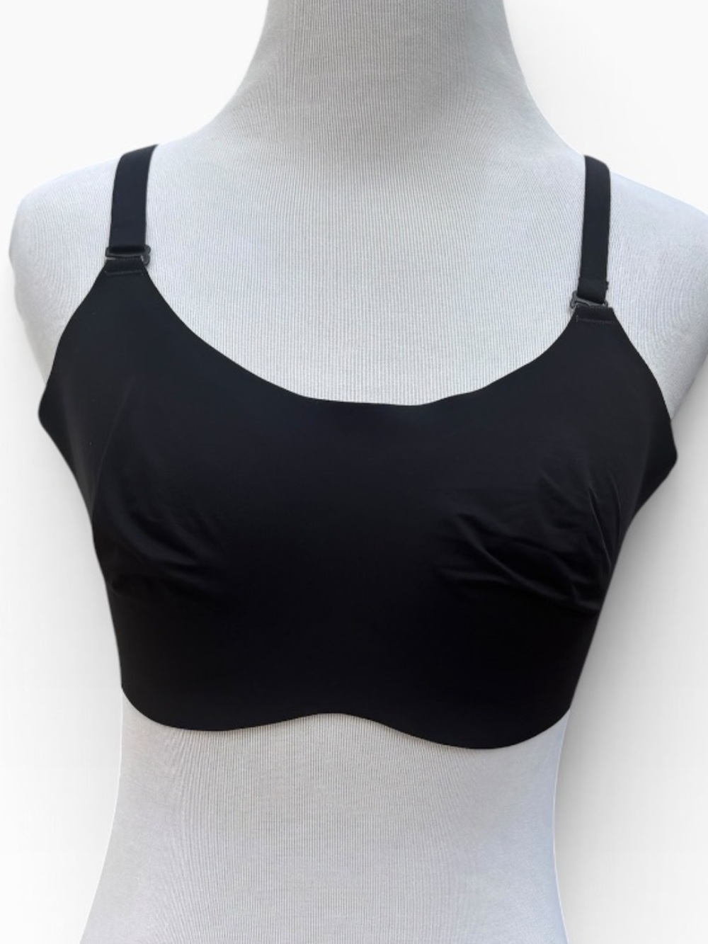 knix Black Wireless Scoop-Neck Comfort Bra